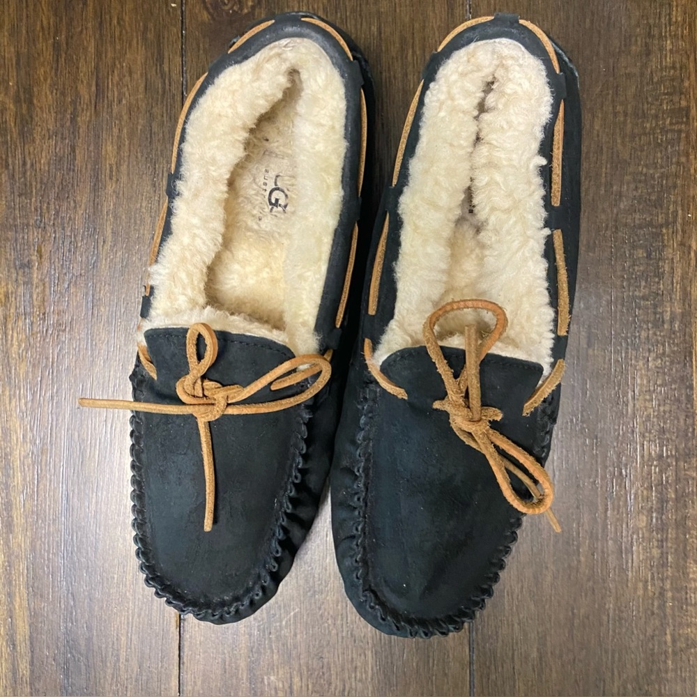 Women’s suede UGG slippers